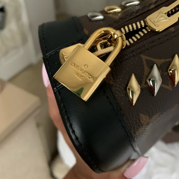 Authentic Louis Vuitton metal studded Alma BB - Picture 14 of 15